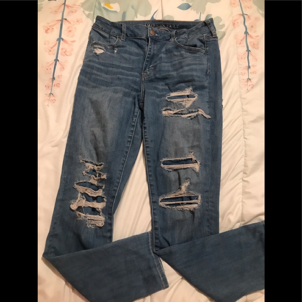 American Eagle Hi-Rise Jeans